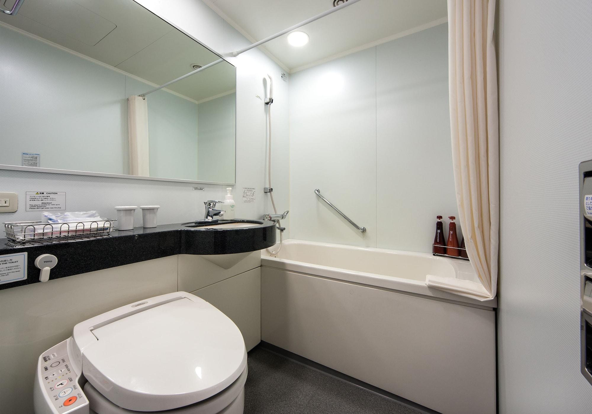 Daiwa Roynet Hotel Okayama Ekimae Bagian luar foto