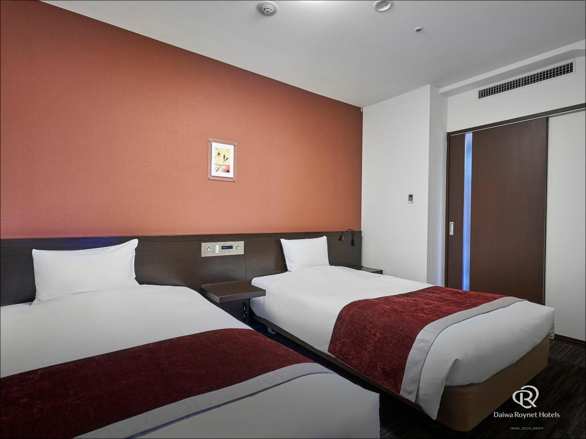 Daiwa Roynet Hotel Okayama Ekimae Bagian luar foto